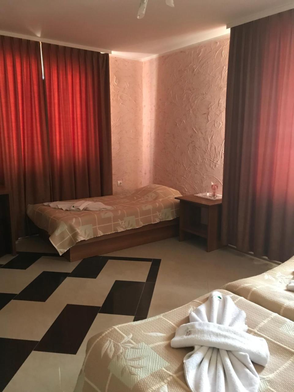 Family Hotel Yola Chepelare Ngoại thất bức ảnh