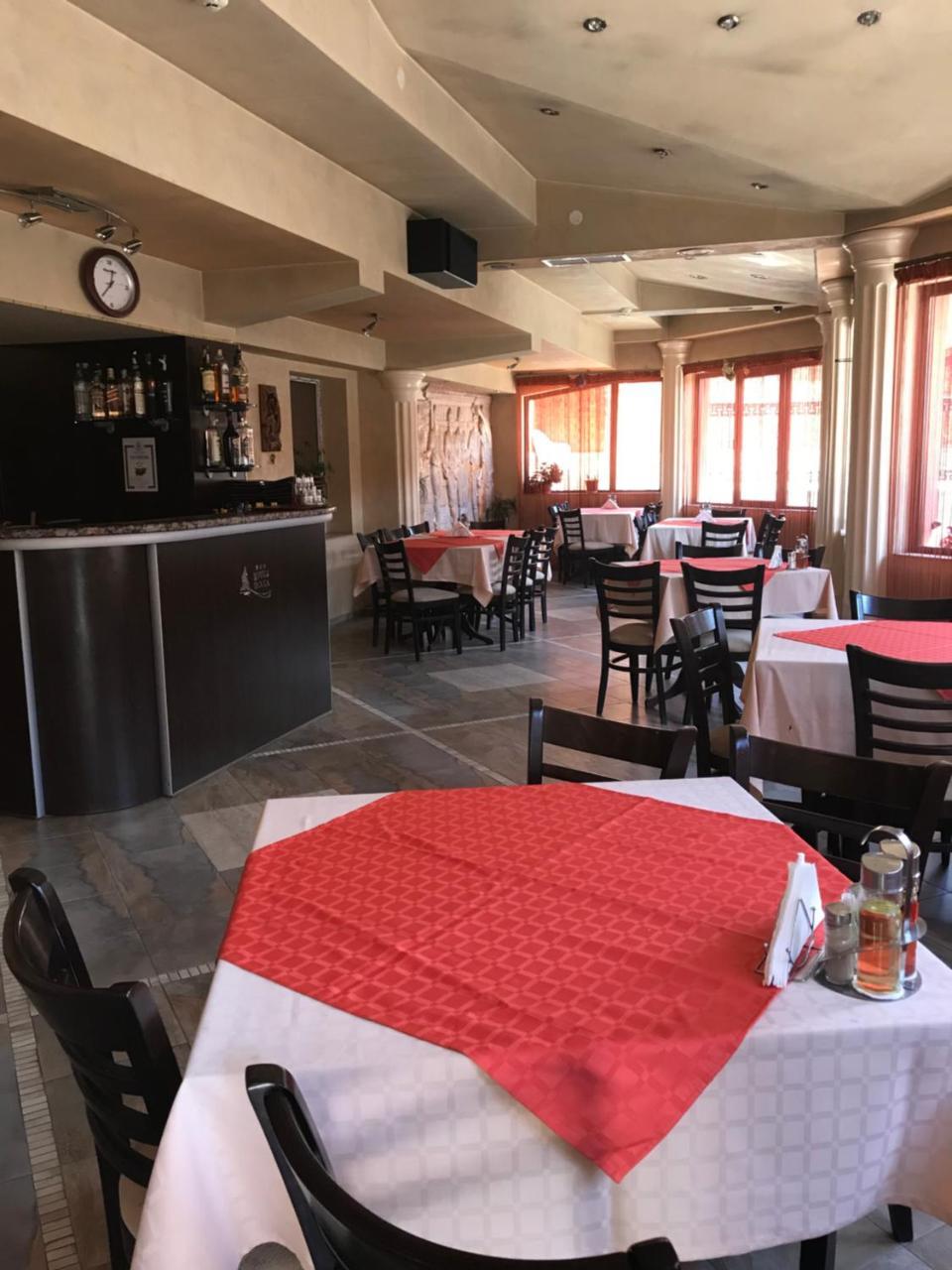 Family Hotel Yola Chepelare Ngoại thất bức ảnh